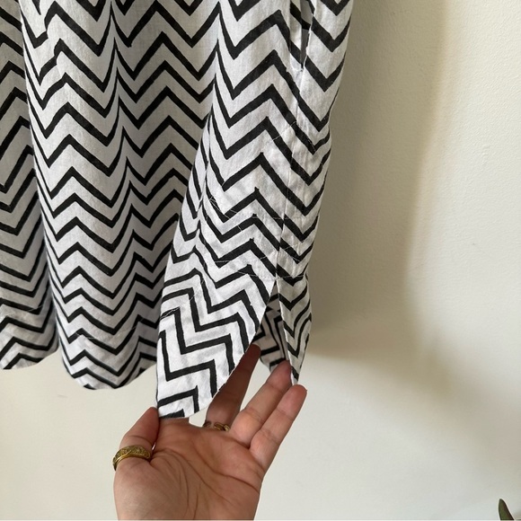Banjanan Black and White Chevron Sleeveless Mini Dress Size M - Picture 4 of 7
